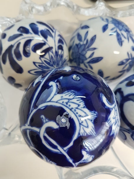 Blue & White 6 Decorator Balls Round Orbs 3"