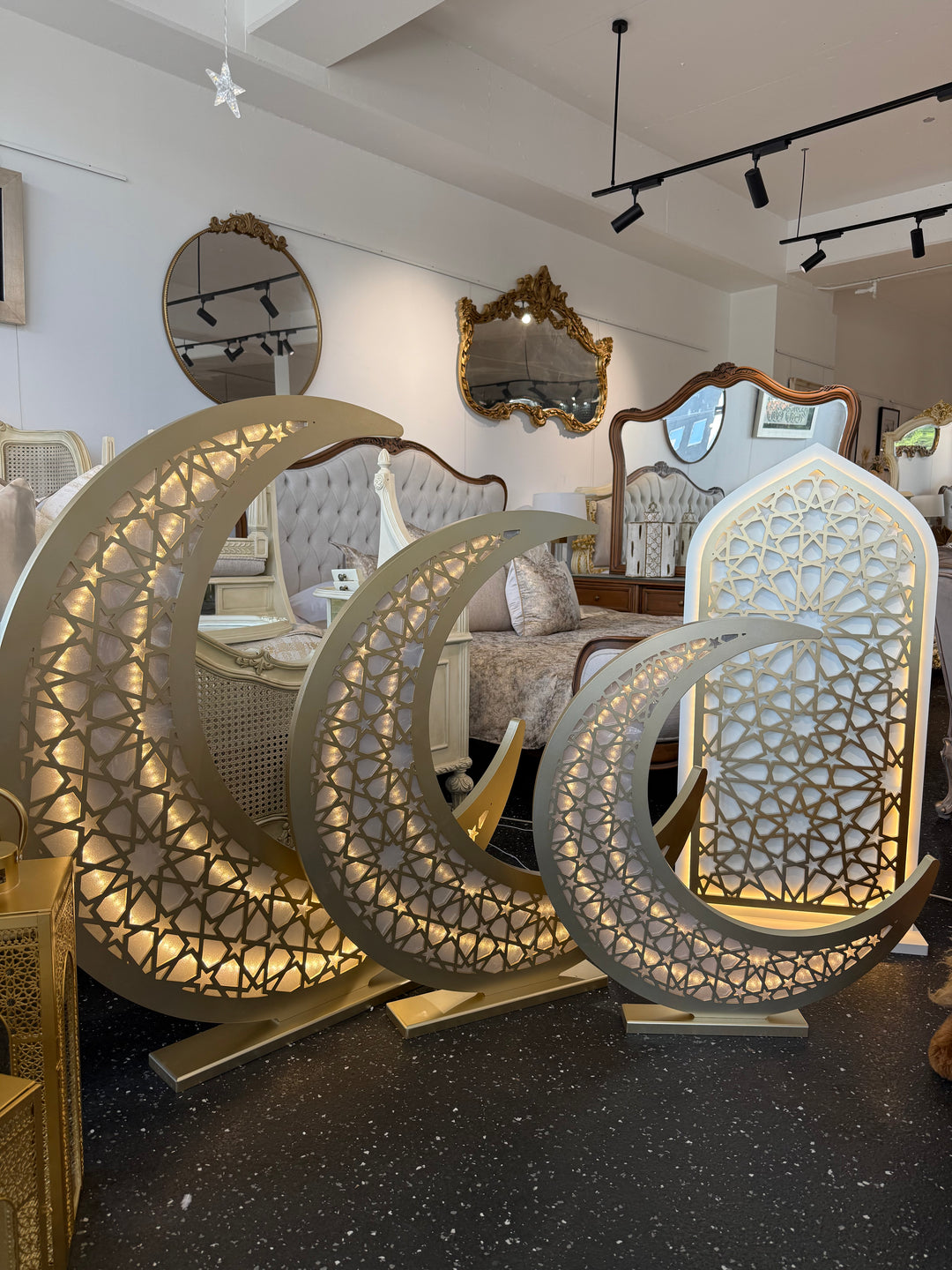 Floor Crescent Decor Stands