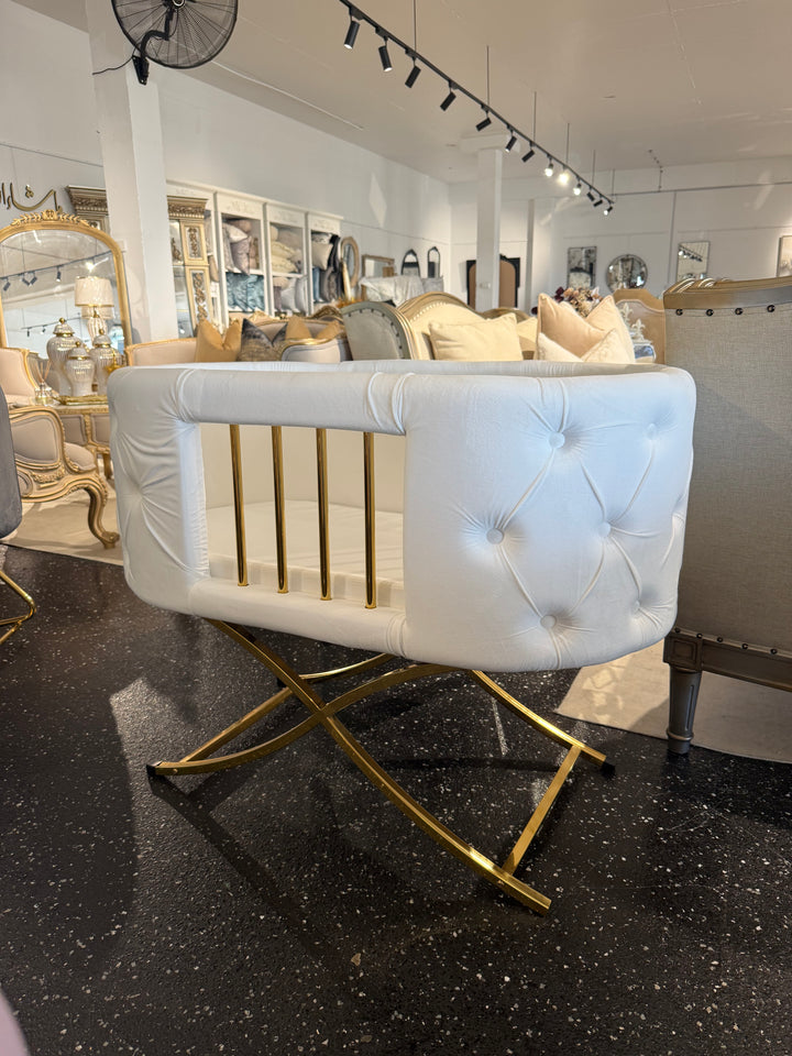 GateView Chesterfield Bassinet