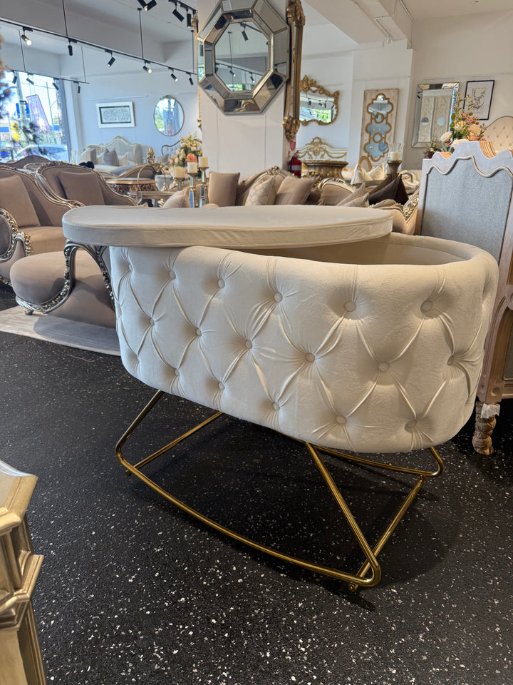 Chesters Rocking Bassinet