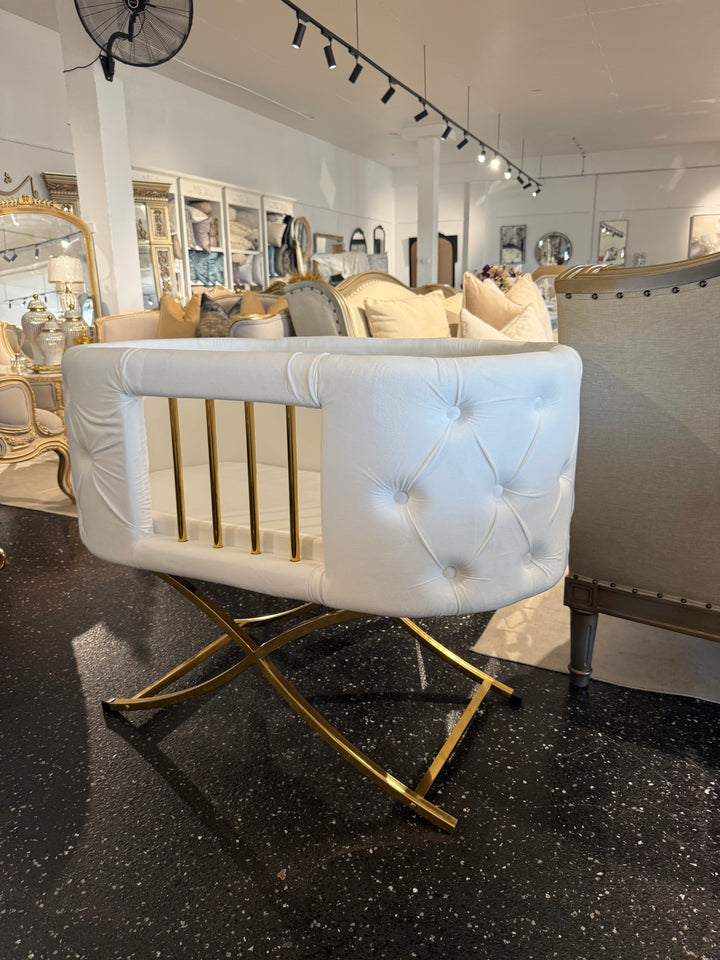 GateView Chesterfield Bassinet