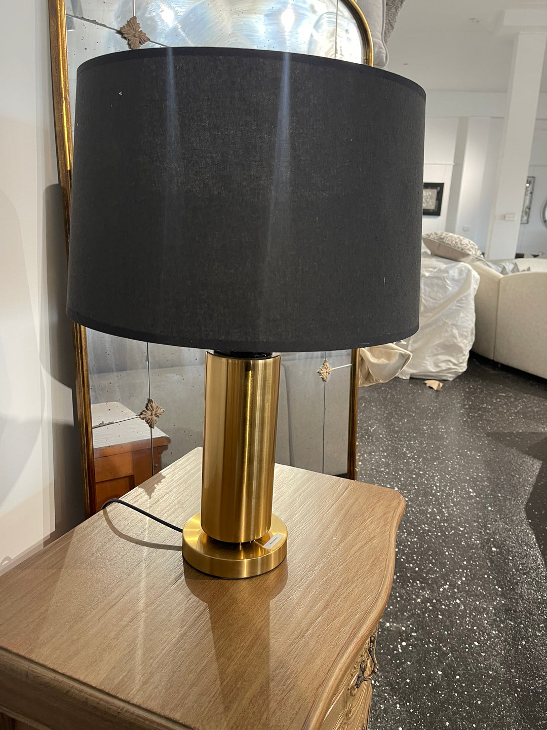 Golden luxe table lamp