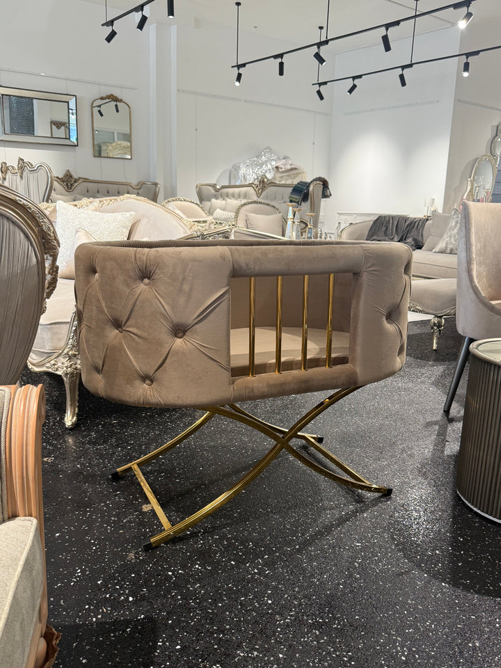 GateView Chesterfield Bassinet