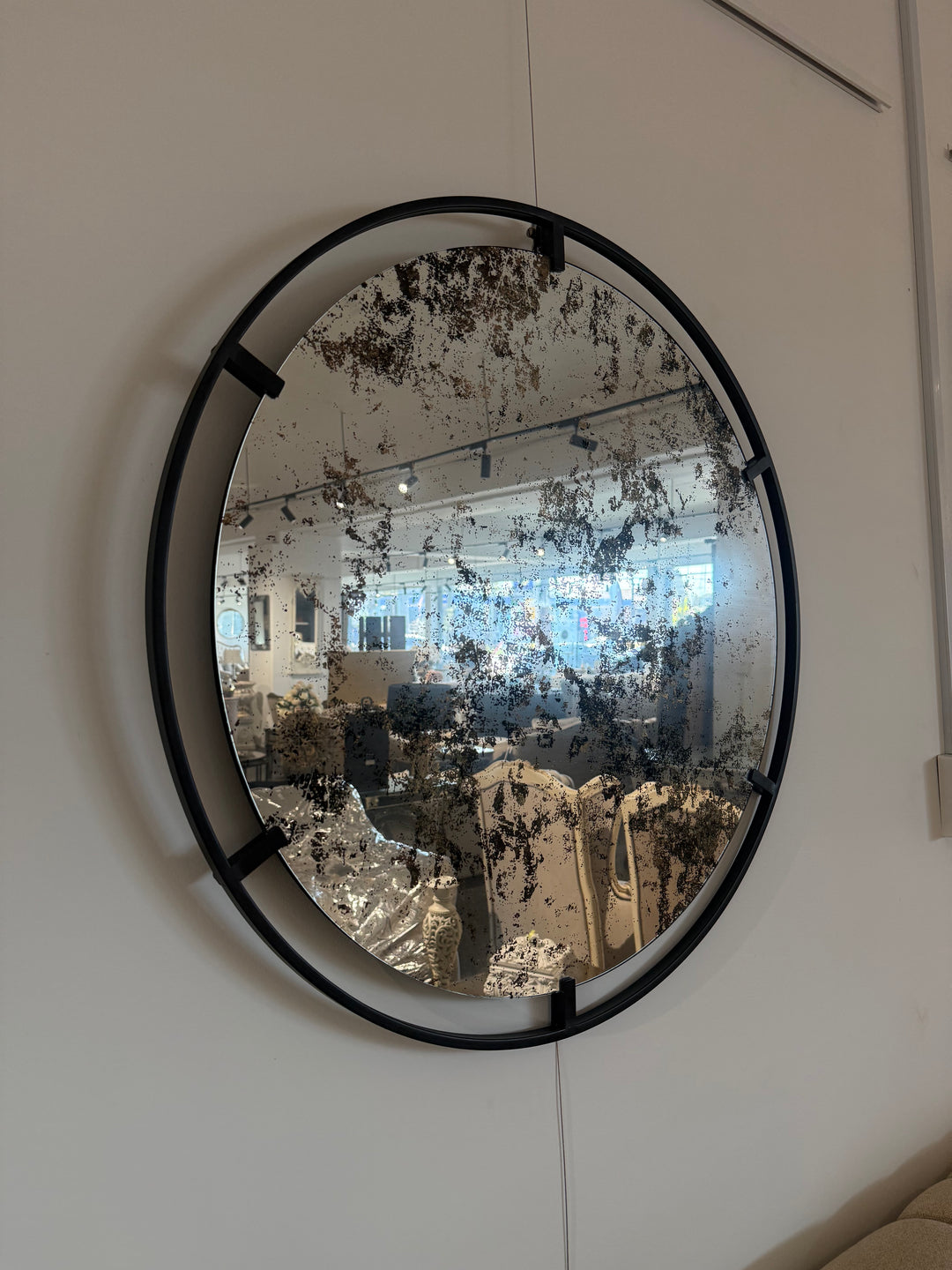 B & G Antique Mirror