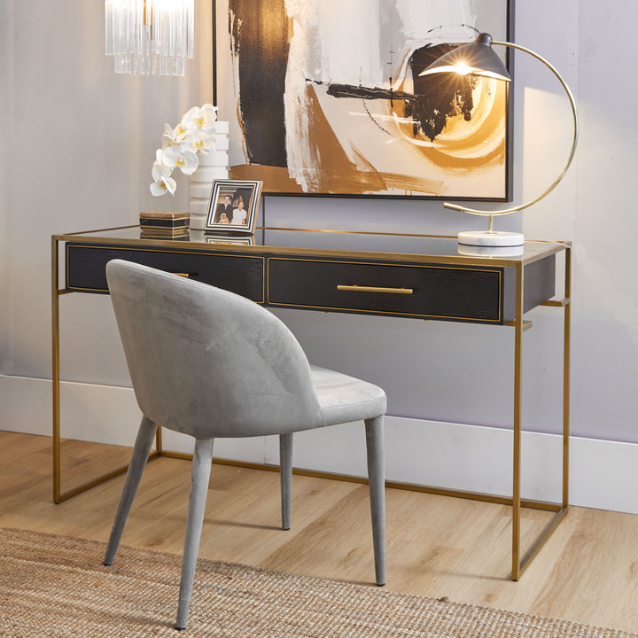 Vogue Desk